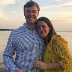 Meet your Posher, Claire